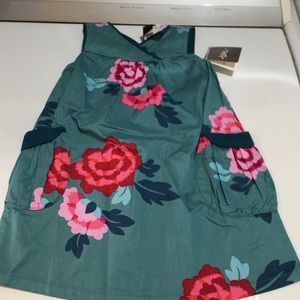 Beautiful floral dress by Tea.